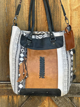 Load image into Gallery viewer, BIRDS OF A FEATHER - Tassel