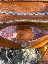 Load image into Gallery viewer, The SWIFT BUNDLE - Baguette & Handbag