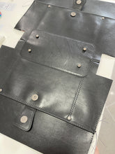 Load image into Gallery viewer, The SWIFT Handbag