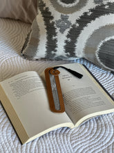 Load image into Gallery viewer, The MEADOWLARK Bookmark with FREE Holder