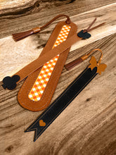 Load image into Gallery viewer, The MEADOWLARK Bookmark with FREE Holder