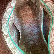 Load image into Gallery viewer, The Hummingbird Hobo REGULAR - FULL PATTERN