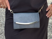 Load image into Gallery viewer, The CHICKADEE Clutch